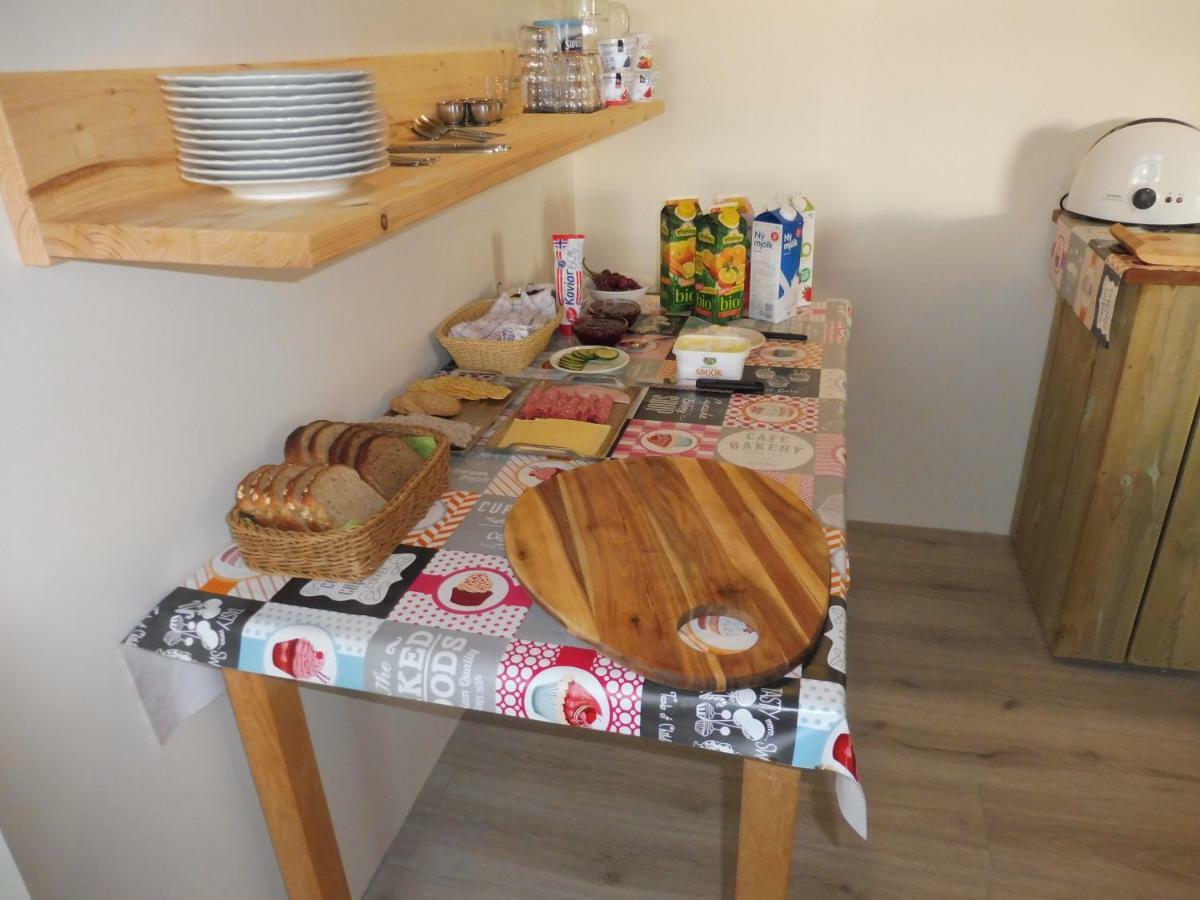 Lon Guesthouse Thorgeirsstadir ภายนอก รูปภาพ